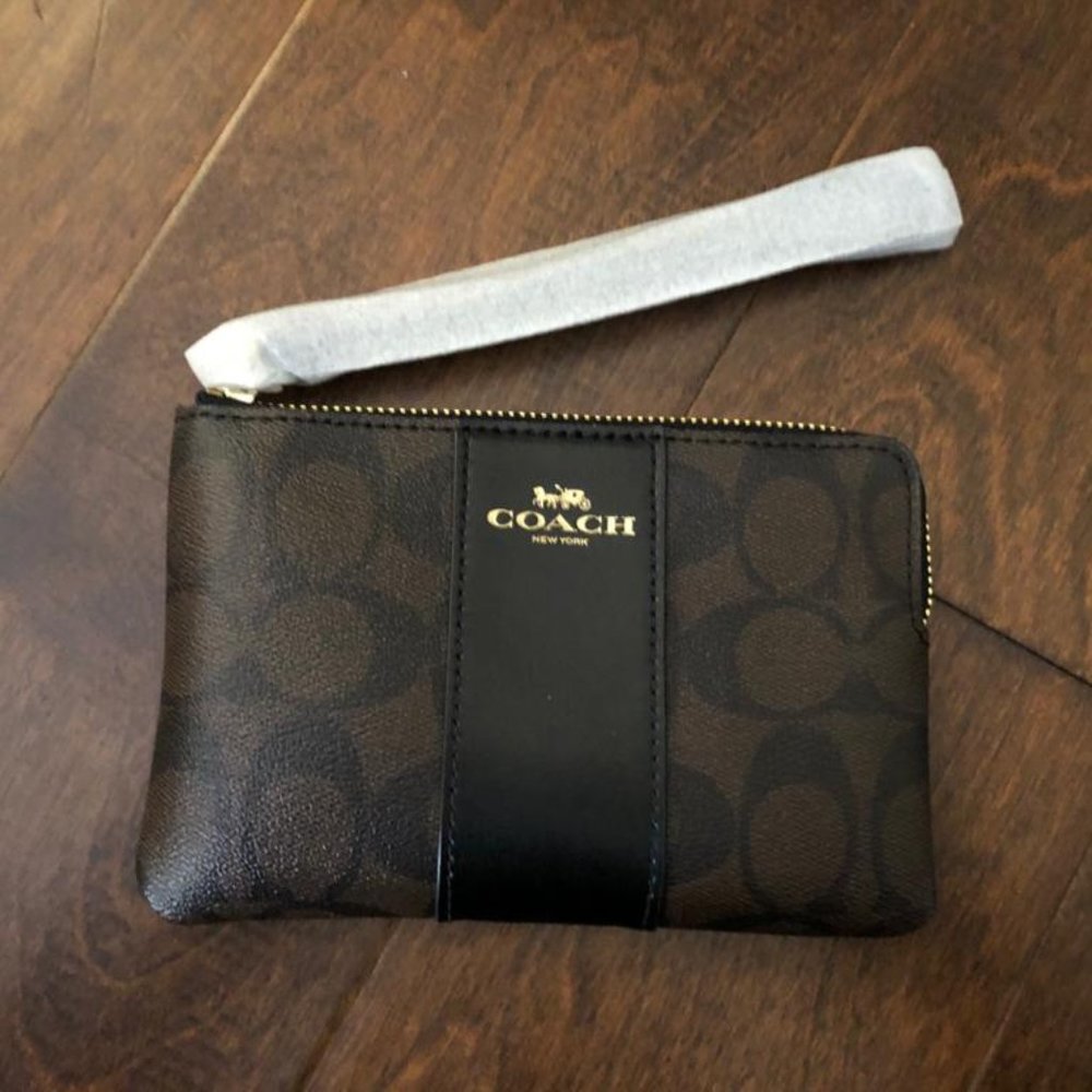 Coach wallet